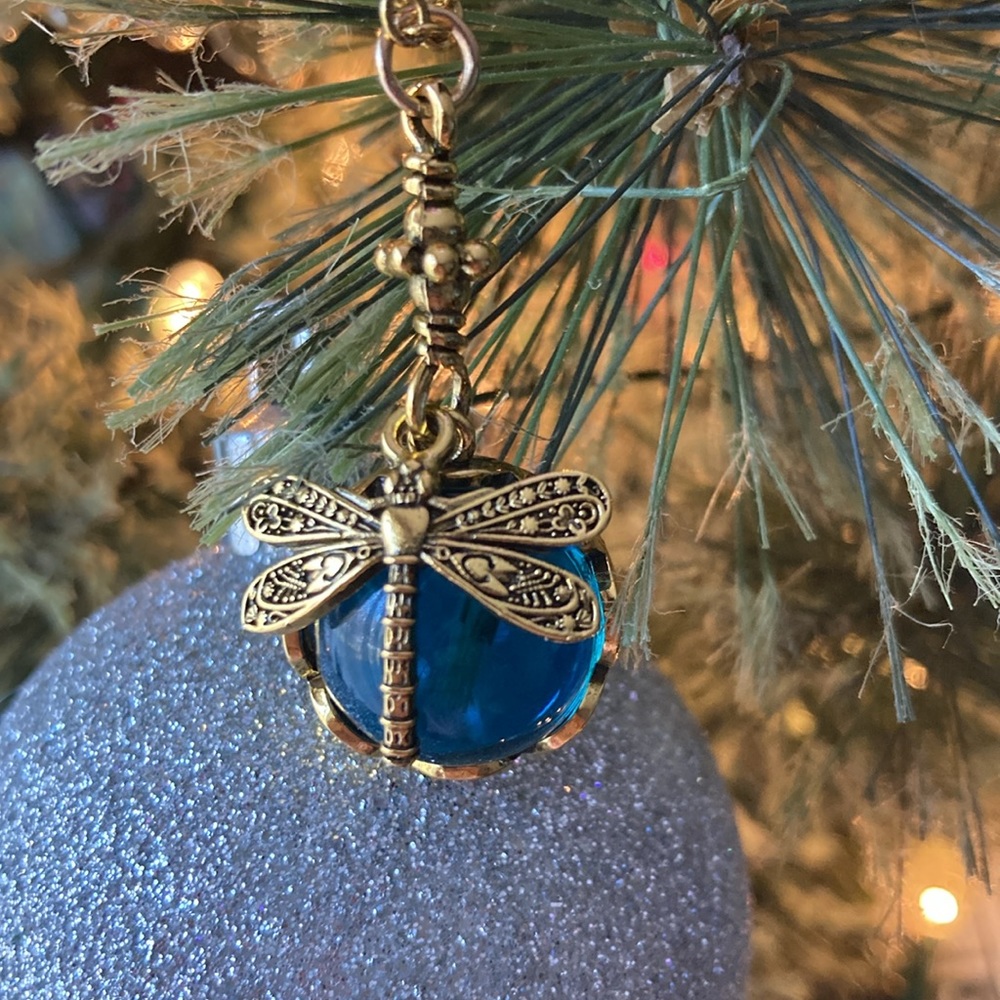 Dragonfly Blue Pendant Goldtone Necklace New!!